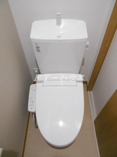 セカンドダウンのトイレ