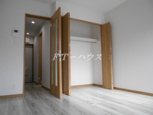 セカンドダウンの内装