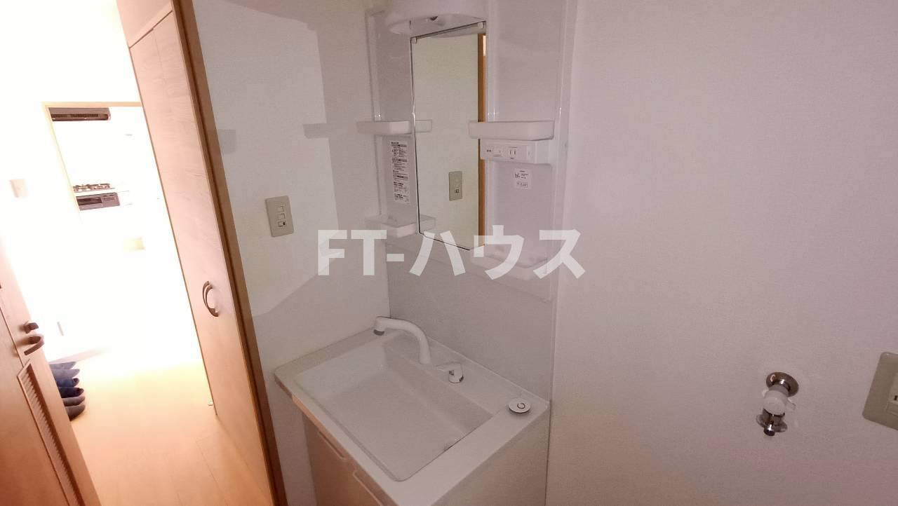 コーポアツミの独立洗面台