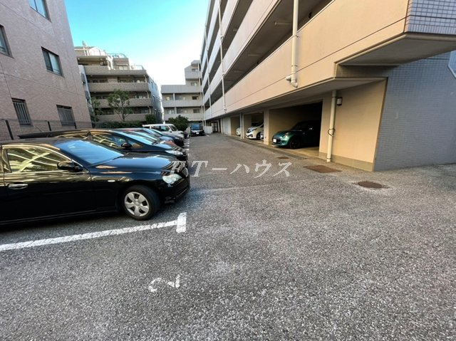 ＹＳ習志野台の駐車場
