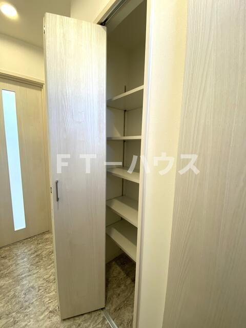 ロイヤルコート高根台の収納