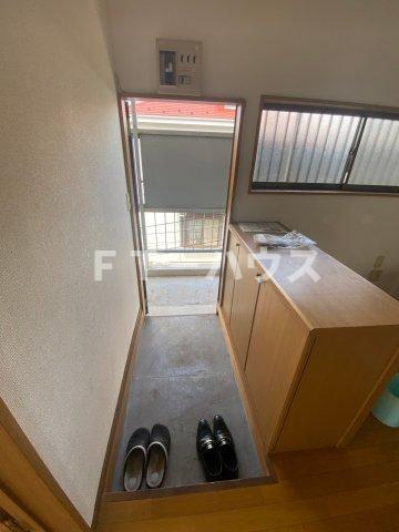 船橋市三山９丁目のアパートの玄関
