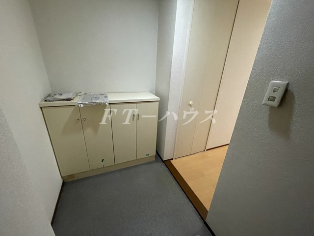 セントラルコート習志野台の玄関