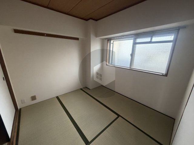 サーティ西尾の寝室