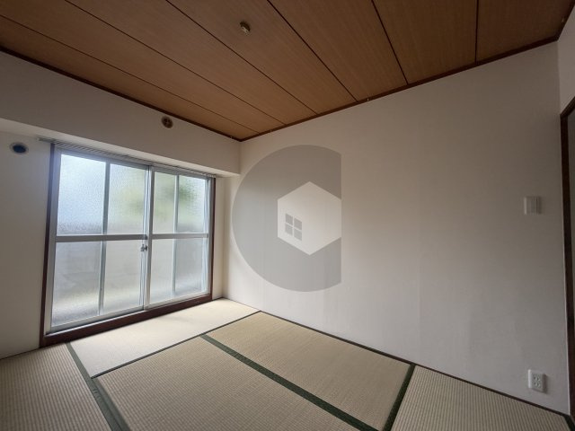 サーティ西尾の和室