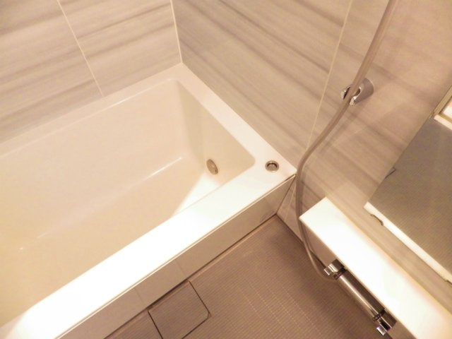グランドシティ白山の浴室