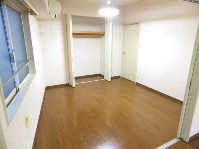 グランドシティ白山の寝室