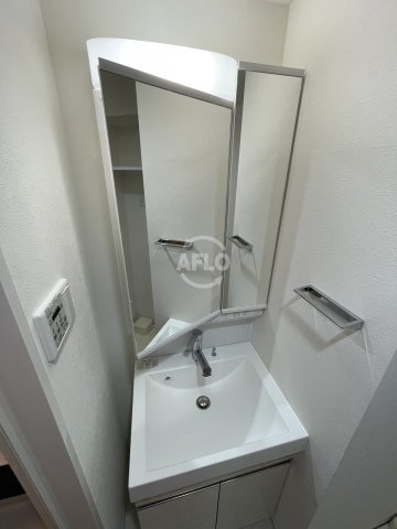 ミラージュパレス新梅田Rioの洗面所|ミラージュパレス新梅田Rio　独立洗面化粧台