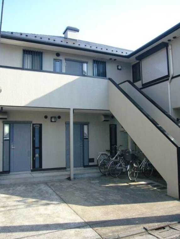 サンライフ・N　駅近　バストイレ別　室内洗濯機置場の外観