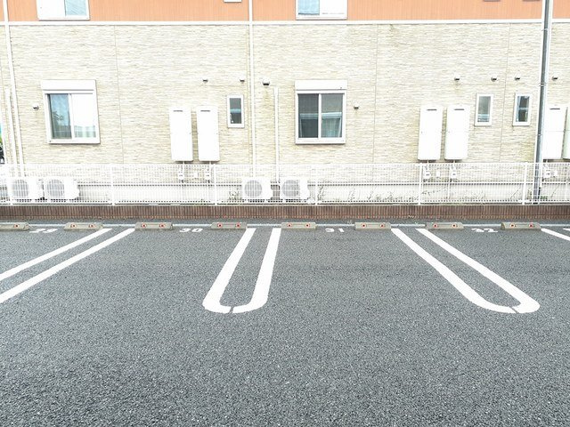 エクセランメゾンＣの駐車場|駐車場があります