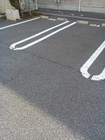 デルソーレＢの駐車場|駐車場があるので、車を買う予定の方も安心です