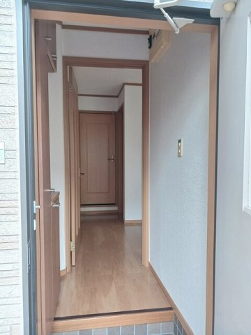 エレガンシアⅡの玄関|きれいな玄関です