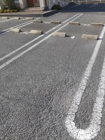 エレガンシアⅡの駐車場|駐車場があります