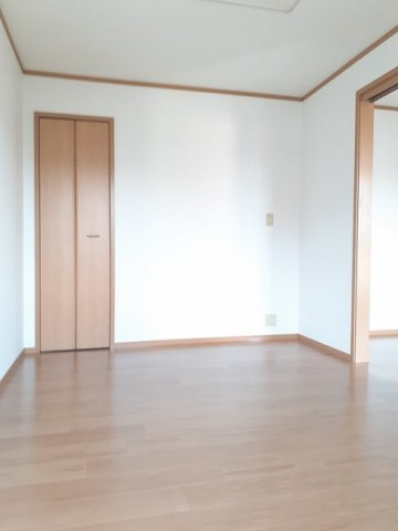 エレガンシアⅡの内装|内装もきれいです