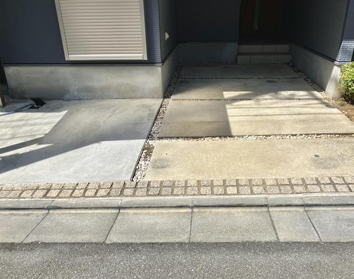 徳丸戸建の駐車場