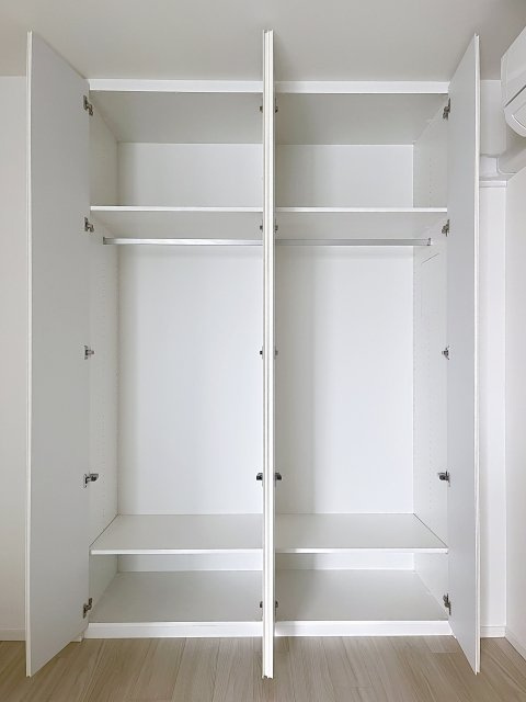 ＷＯＲＬＤ　ＴＯＷＥＲ　ＲＥＳＩＤＥＮＣＥの収納|クローゼット