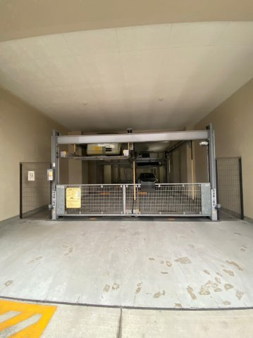アルバ志賀本通　名古屋市賃貸　仲介手数料無料の駐車場