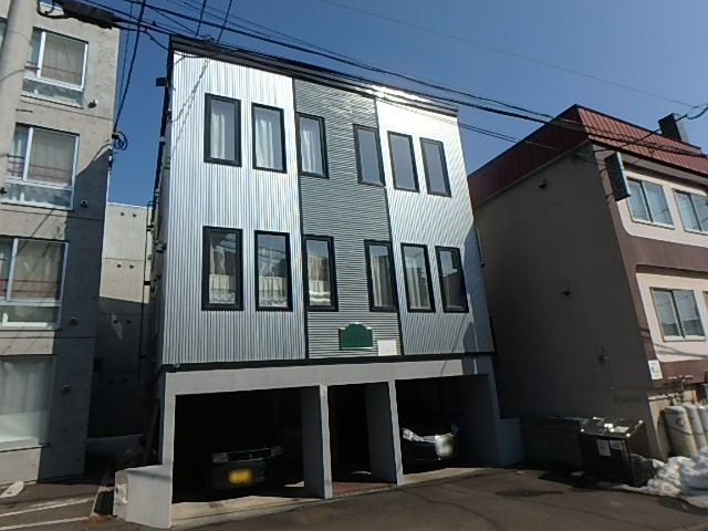 フォレスト本郷３