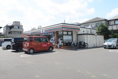セブン-イレブン 八潮２丁目いちょう通り店まで450ｍ