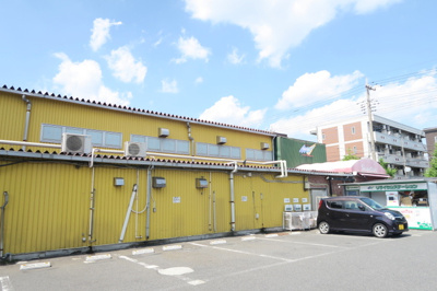 セレクション八潮店まで500ｍ