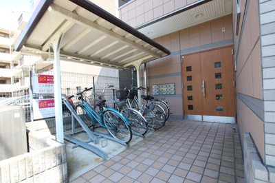 屋根付き駐輪場
