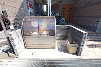 敷地内ゴミ置き場