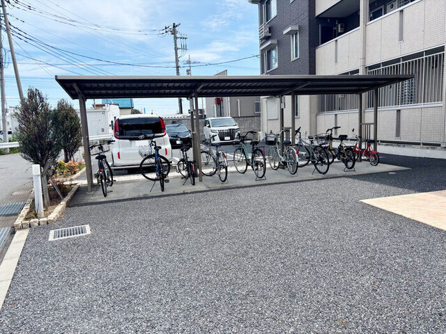 スクエア　Ｄのその他|駐輪場