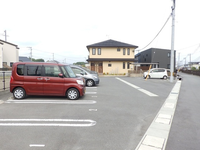 シャルマン・アヴニールの駐車場|駐車場
