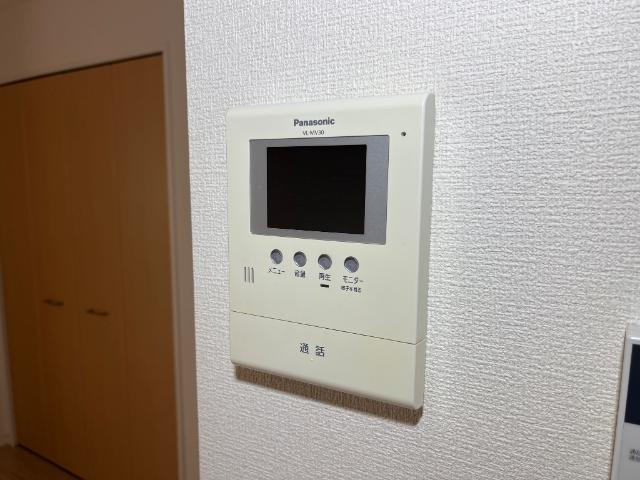 コンフォールの内装|カメラ付インターホン