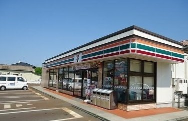 サンリット．ヴィラ．イーストＢの周辺|セブンイレブン三条北入蔵１丁目まで850m