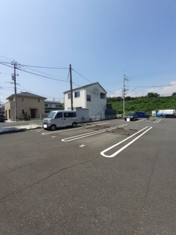 ニューアルカンシエルの駐車場
