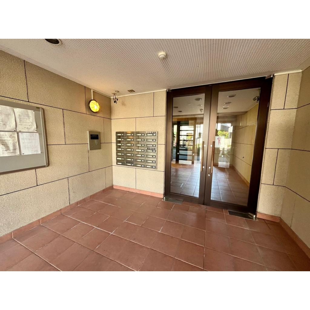 スリーディーガーデン本山のエントランス