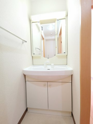 レージュ幸心の洗面所