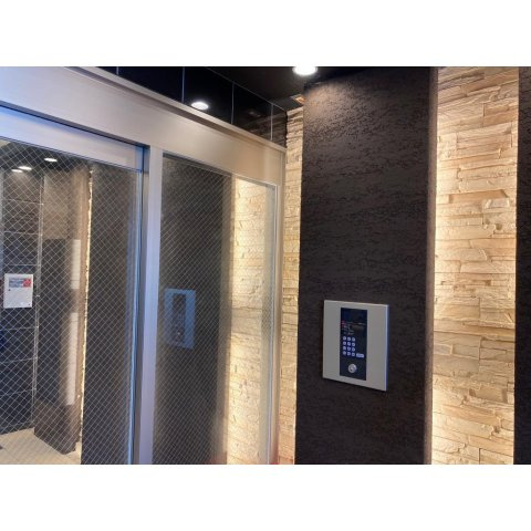 HRフロントリーガル野江駅前のエントランス