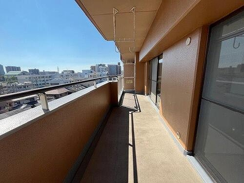 労住協千舟町ハイツのバルコニー