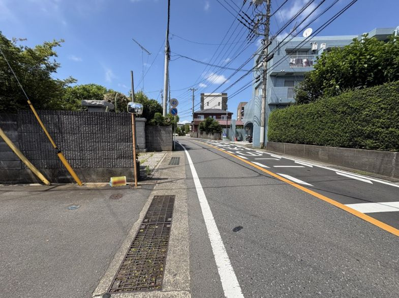厚木市戸室2丁目新築戸建て　1号棟の前面道路含む現地写真|前面道路含む現地写真です