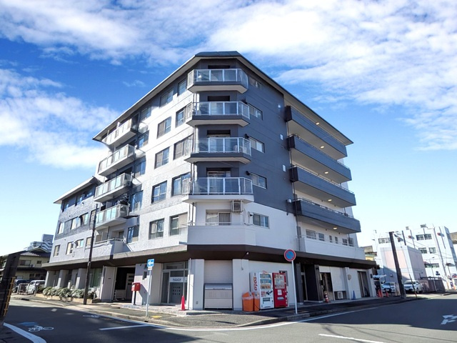 ソレイユ大曽根の外観