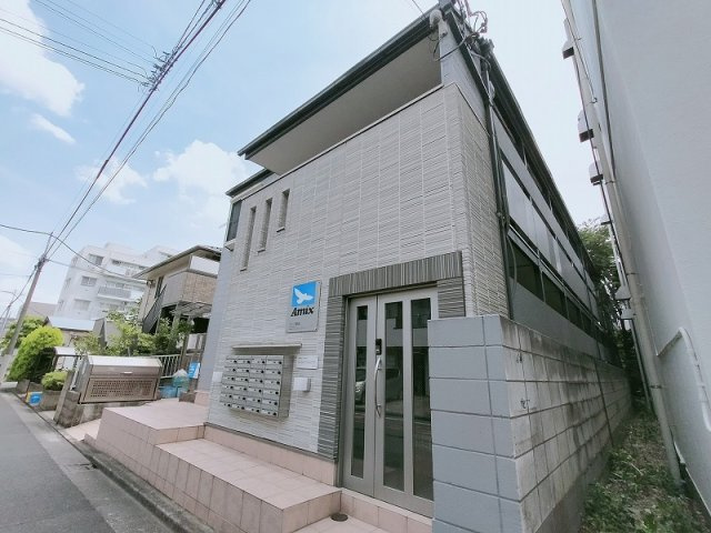 アーク東和のエントランス
