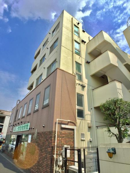シルクロードビルの外観
