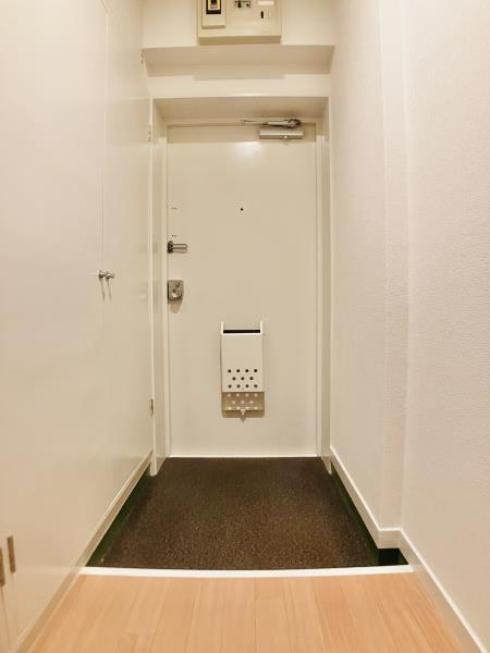 シルクロードビルの玄関