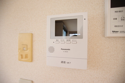 来訪者を確認できるテレビモニターホン