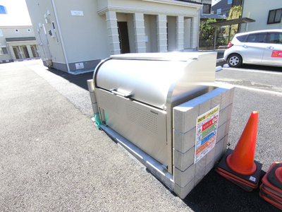 敷地内ごみ置き場