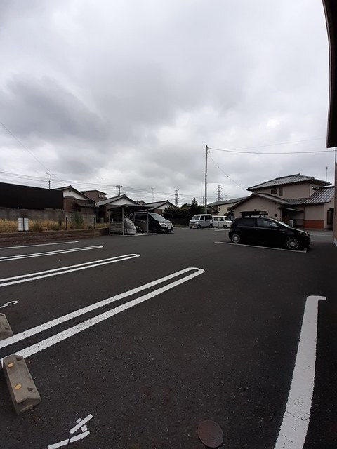 ラ・フォンテの駐車場