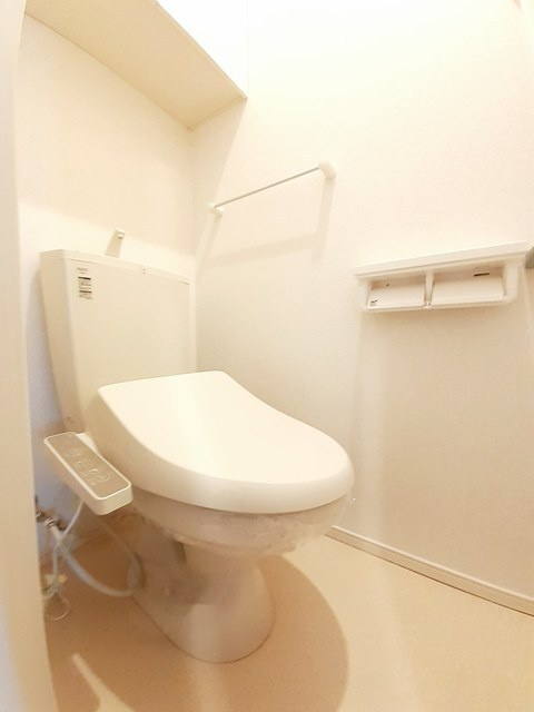 ジュネス厚原　Ｂのトイレ