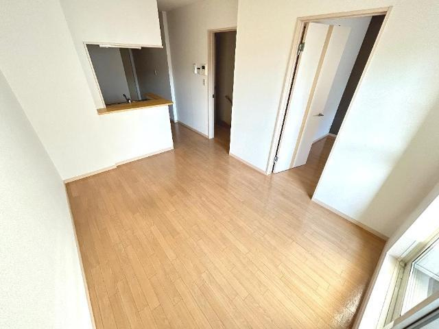 ＬＥ　ＭＩＲＡＧＥ（レ　ミラージ）の居間・リビング|リビング