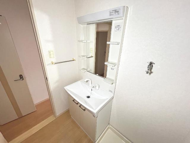 ＬＥ　ＭＩＲＡＧＥ（レ　ミラージ）の洗面所|洗髪洗面化粧台