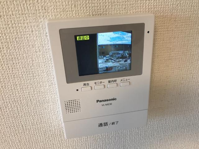 クレシアの内装|カメラ付インターホン