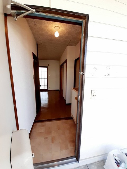 エルディム立田の玄関