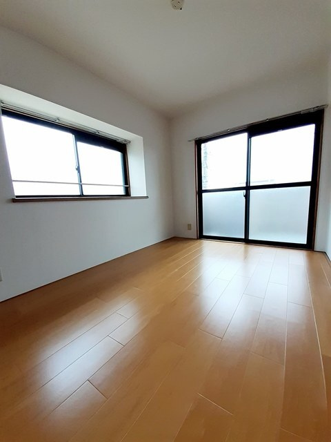 クレイドルの内装
