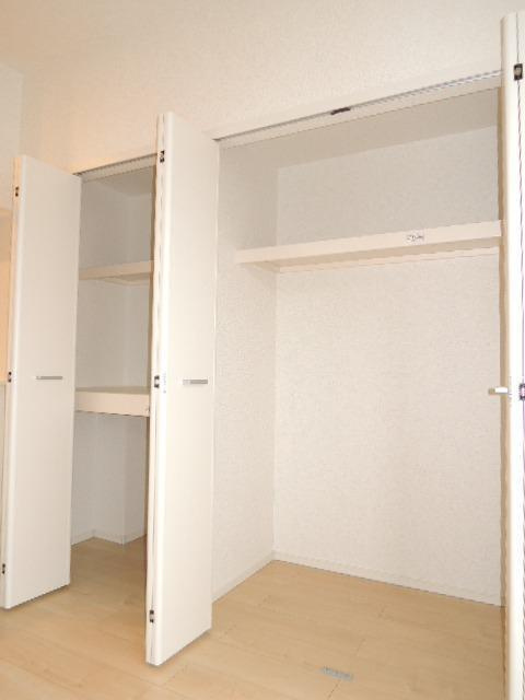 セントラルヒルズＡの収納